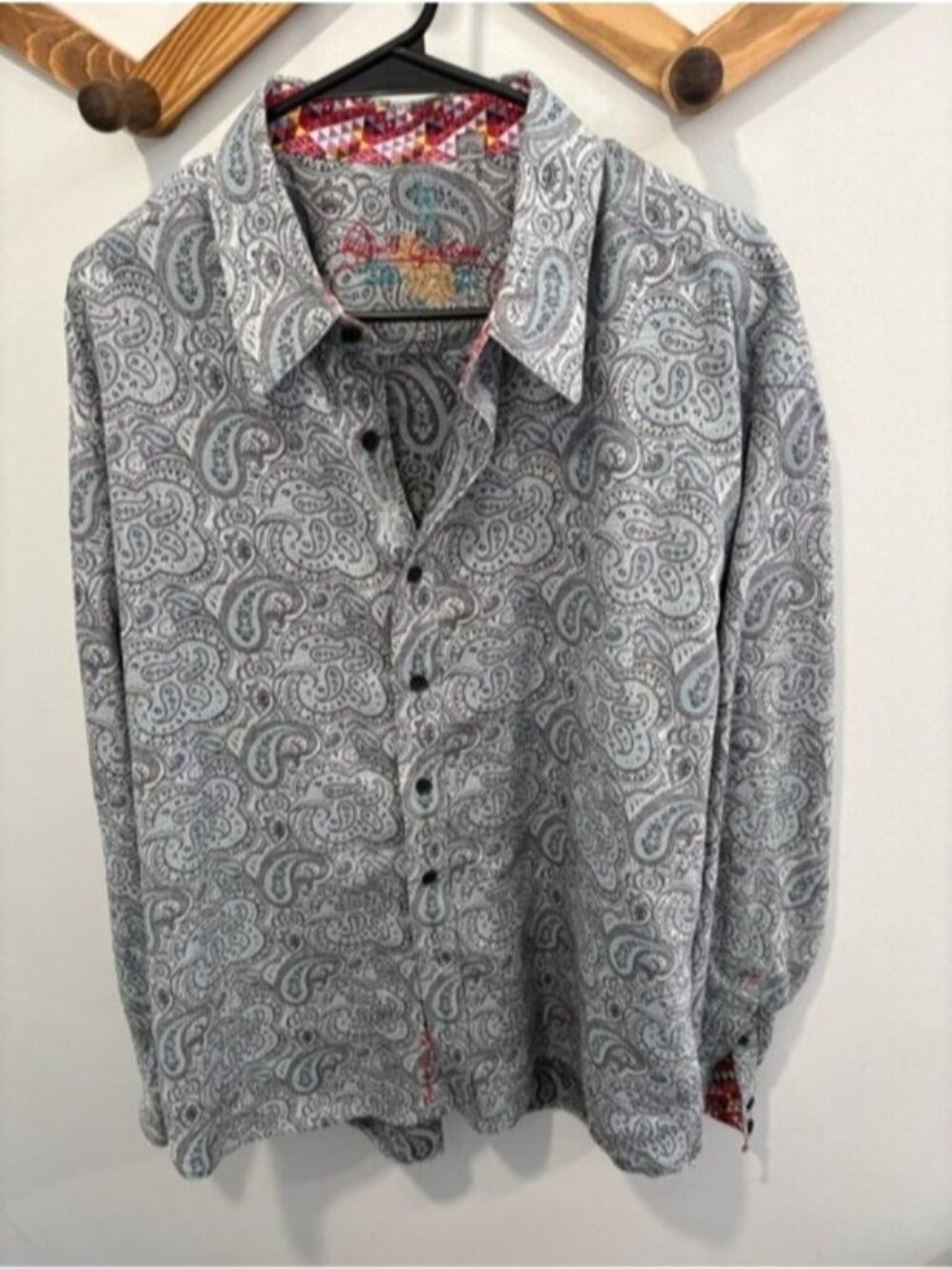 Men’s paisley print button-down shirt by Robert Graham